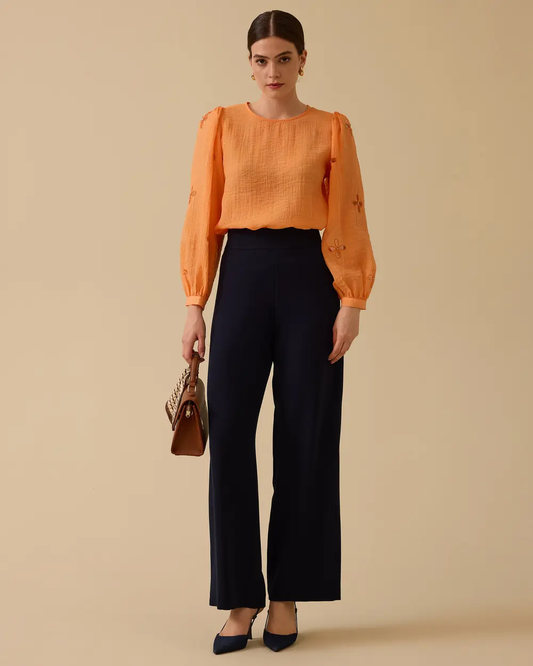 Seçil Minimalist Nakışlı Bluz - Uzun Kol Yuvarlak Yaka