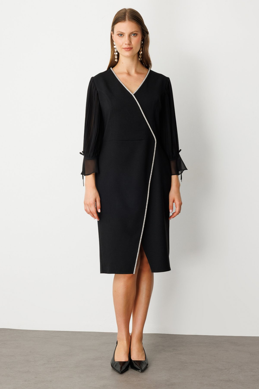 Şerit Taş Detaylı Kolları Tül Midi Elbise Ekol