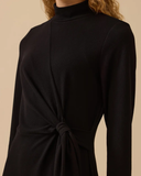 dik yaka bağlama detaylı midi elbise Seçil