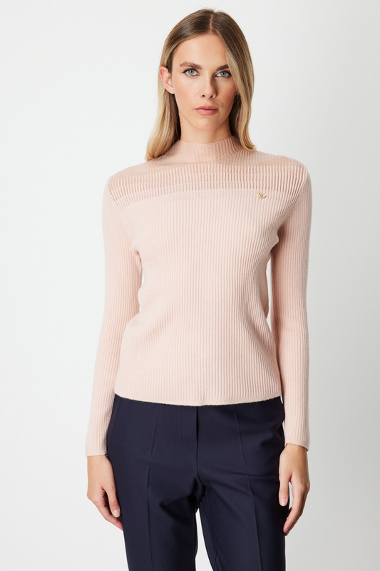 On Aksesuar Detaylı Triko Kazak On