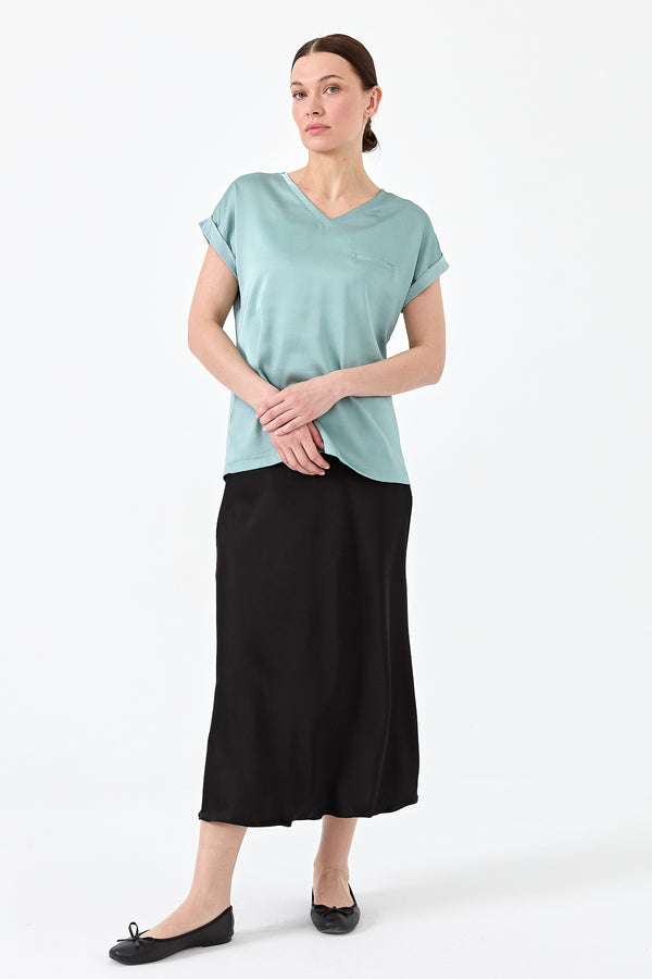 Desen Minimalist V Yaka Kısa Kol Oversize Kadın Bluz - Günlük Şıklık
