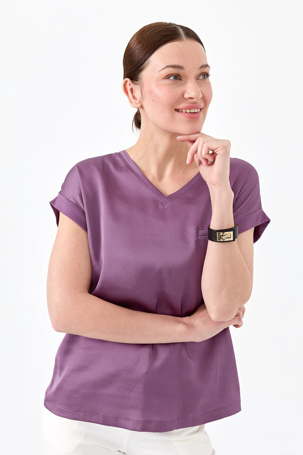 Desen Minimalist V Yaka Kısa Kol Oversize Kadın Bluz - Günlük Şıklık