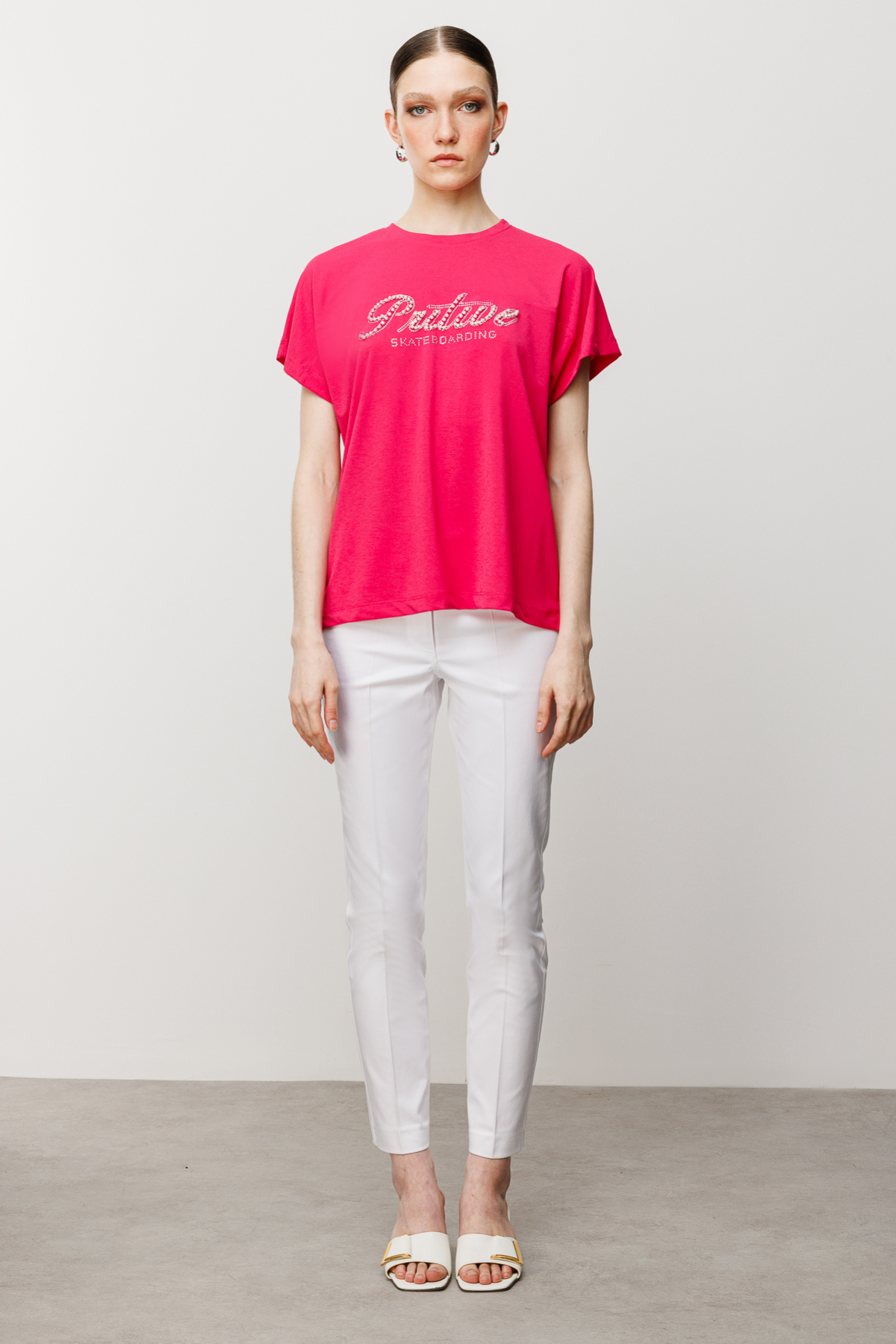 On Kadın Oversize Minimalist Kısa Kol T-Shirt - Günlük Şıklık