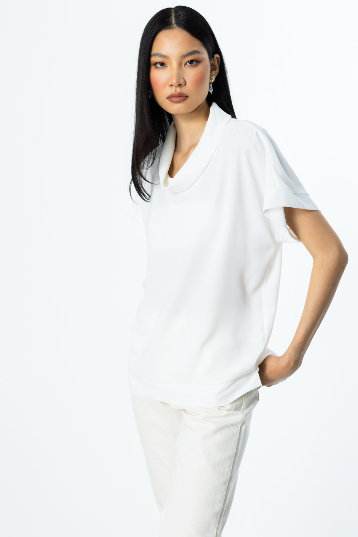 On Minimalist Oversize Kapak Yaka Kısa Kol Kadın Bluz - Günlük Stil