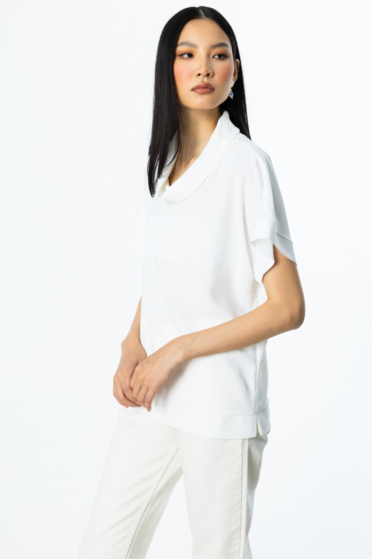On Minimalist Oversize Kapak Yaka Kısa Kol Kadın Bluz - Günlük Stil İkincil görsel