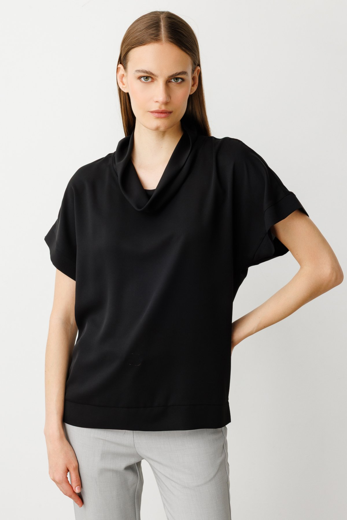 On Minimalist Oversize Kapak Yaka Kısa Kol Kadın Bluz - Günlük Stil