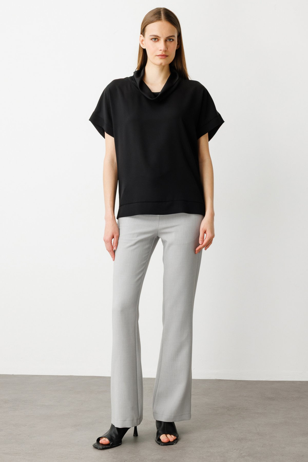 On Minimalist Oversize Kapak Yaka Kısa Kol Kadın Bluz - Günlük Stil
