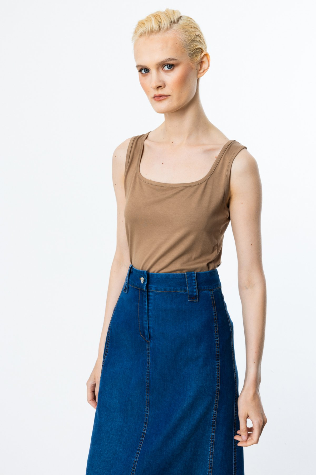On Minimalist Kolsuz Kadın Bluz - Crop Kesim - Günlük