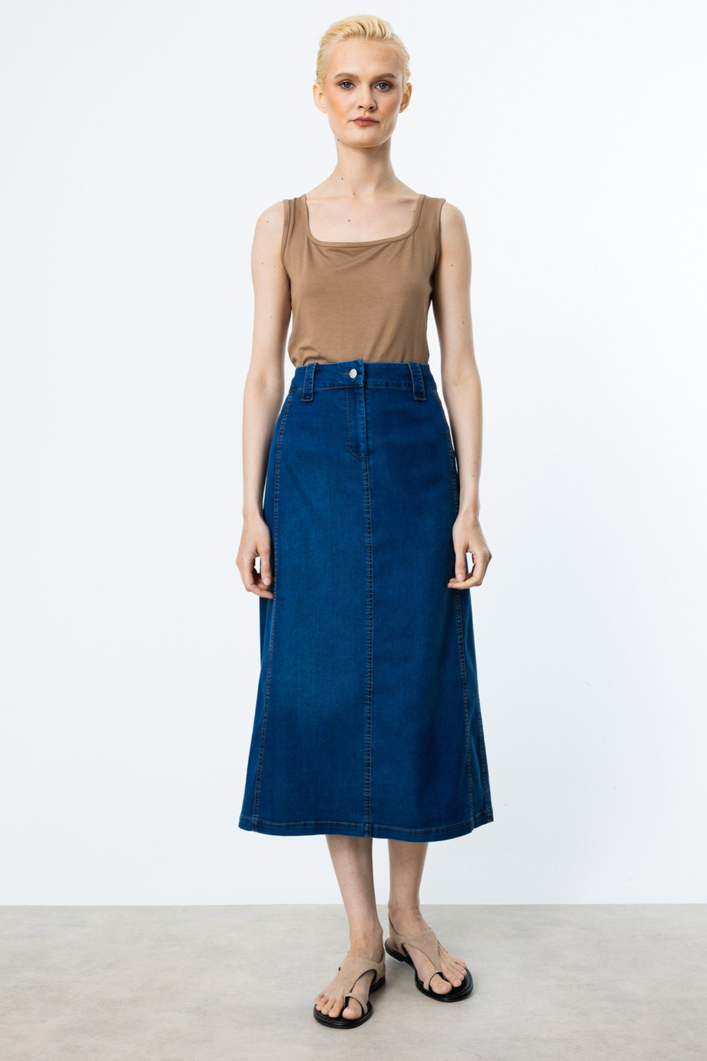 On Minimalist Kolsuz Kadın Bluz - Crop Kesim - Günlük
