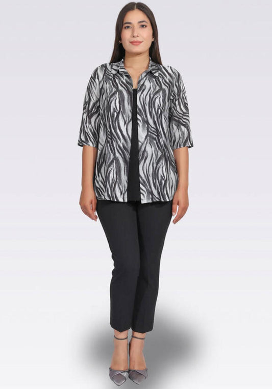 Tolga Saraçoğlu Kadın Bluz - Minimalist Zebra Desenli 3/4 Kol Oversize