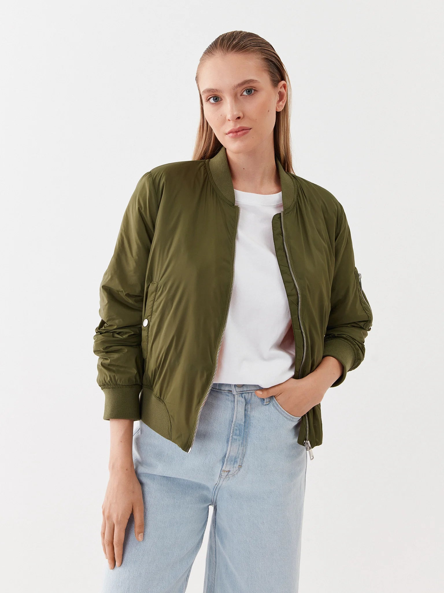 Only Minimalist Crop Bomber Ceket - Günlük & Şık | Hemen Al!