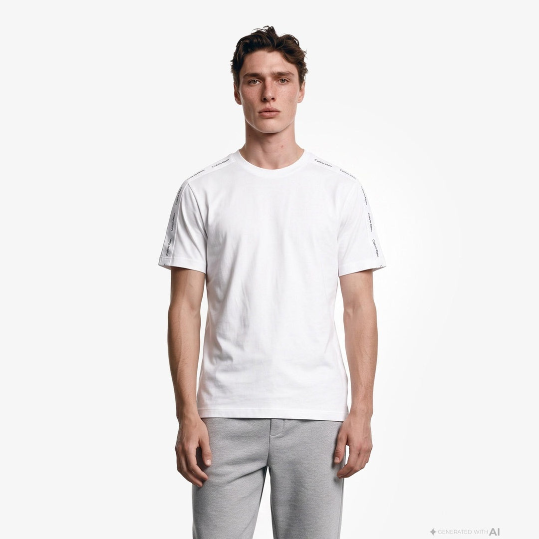 Calvin Klein Erkek Regular Fit Yuvarlak Yakalı Omuzları Şerit Çizgili Kısa Kollu Beyaz T-Shirt LV04RH201G
