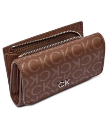Calvin Klein Kadın Logolu Fermuarlı Cüzdan K60K612684
