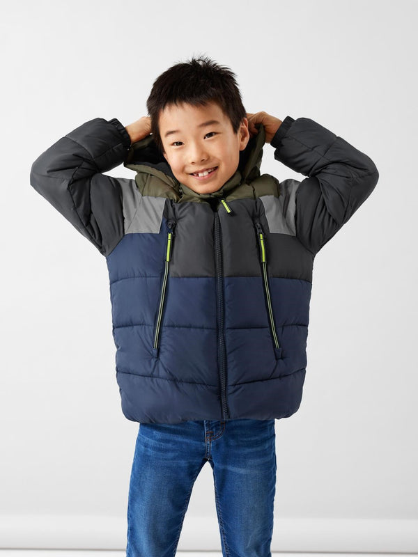 Erkek Çocuk Kışlık Kapüşonlu Mont-Minimalist Tasarım-Regular Fit