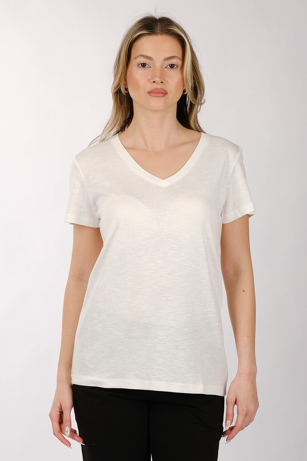 Daido Kadın Oversize V Yaka Kısa Kol Minimalist T-Shirt