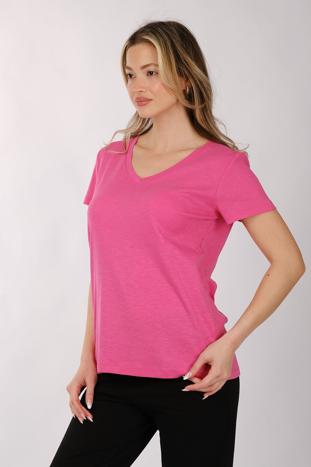 Daido Kadın Oversize V Yaka Kısa Kol Minimalist T-Shirt