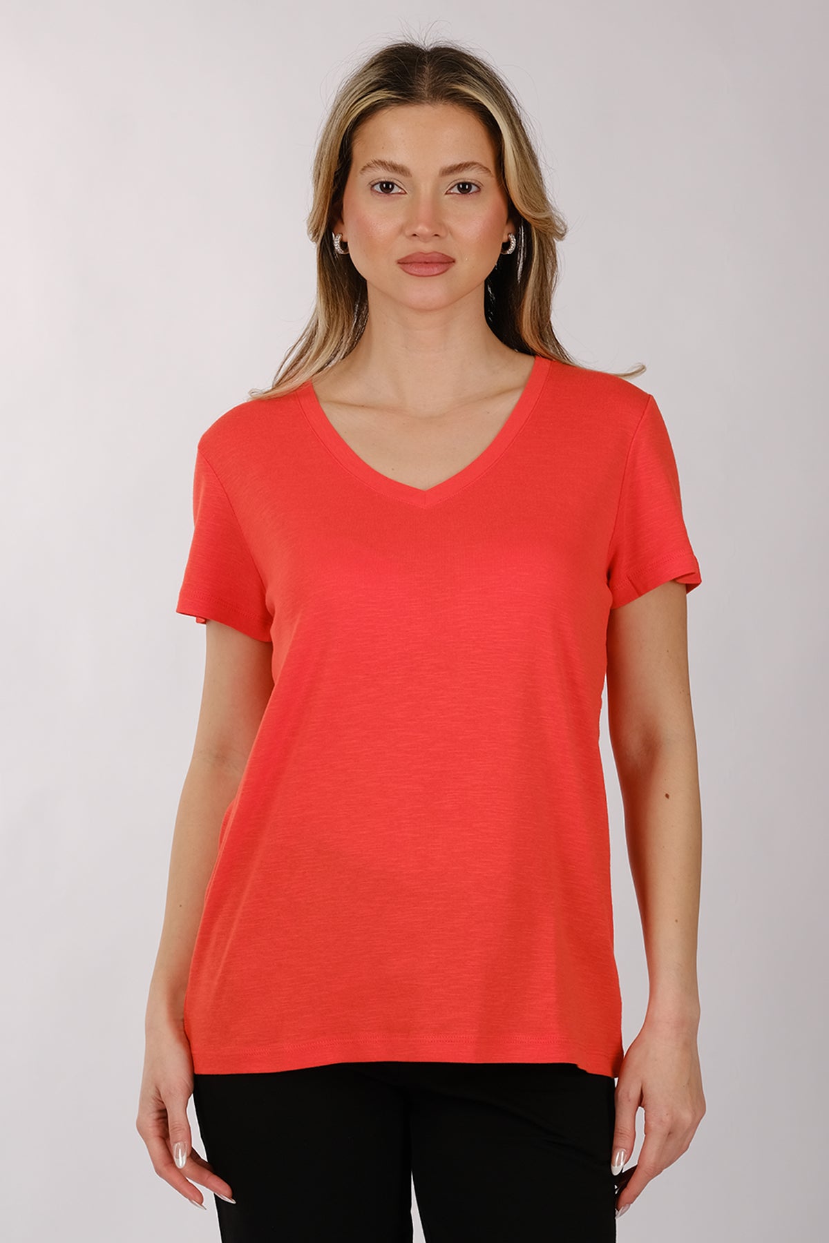 Daido Kadın Oversize V Yaka Kısa Kol Minimalist T-Shirt İkincil görsel
