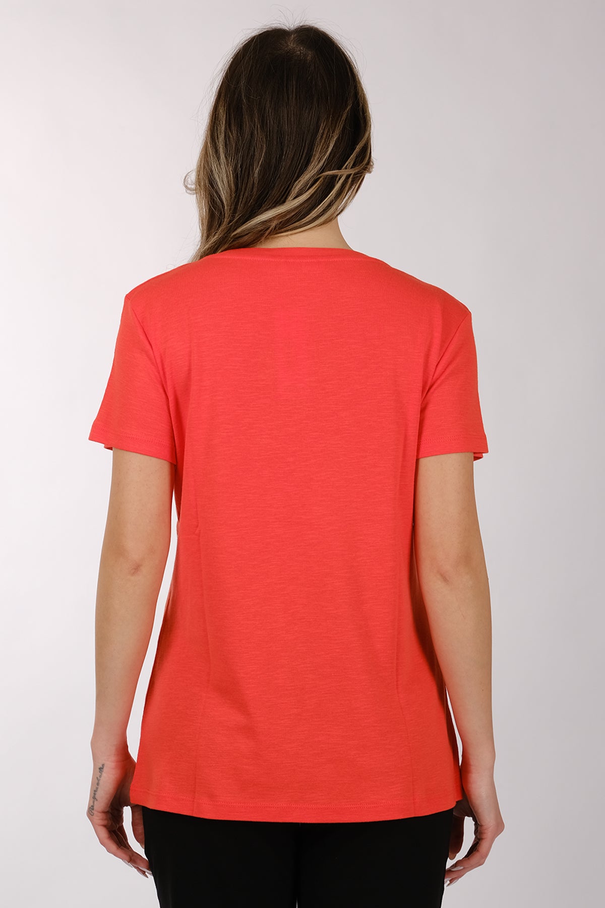 Daido Kadın Oversize V Yaka Kısa Kol Minimalist T-Shirt