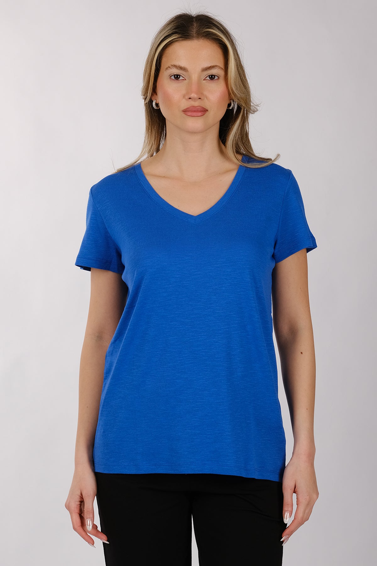 Daido Kadın Oversize V Yaka Kısa Kol Minimalist T-Shirt Translation missing: tr.content.product_image_main