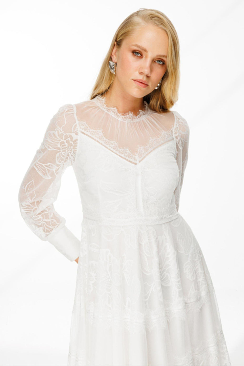 Dantel Detay Bej Astarlı Maxi Boy Abiye Elbise Nefeli