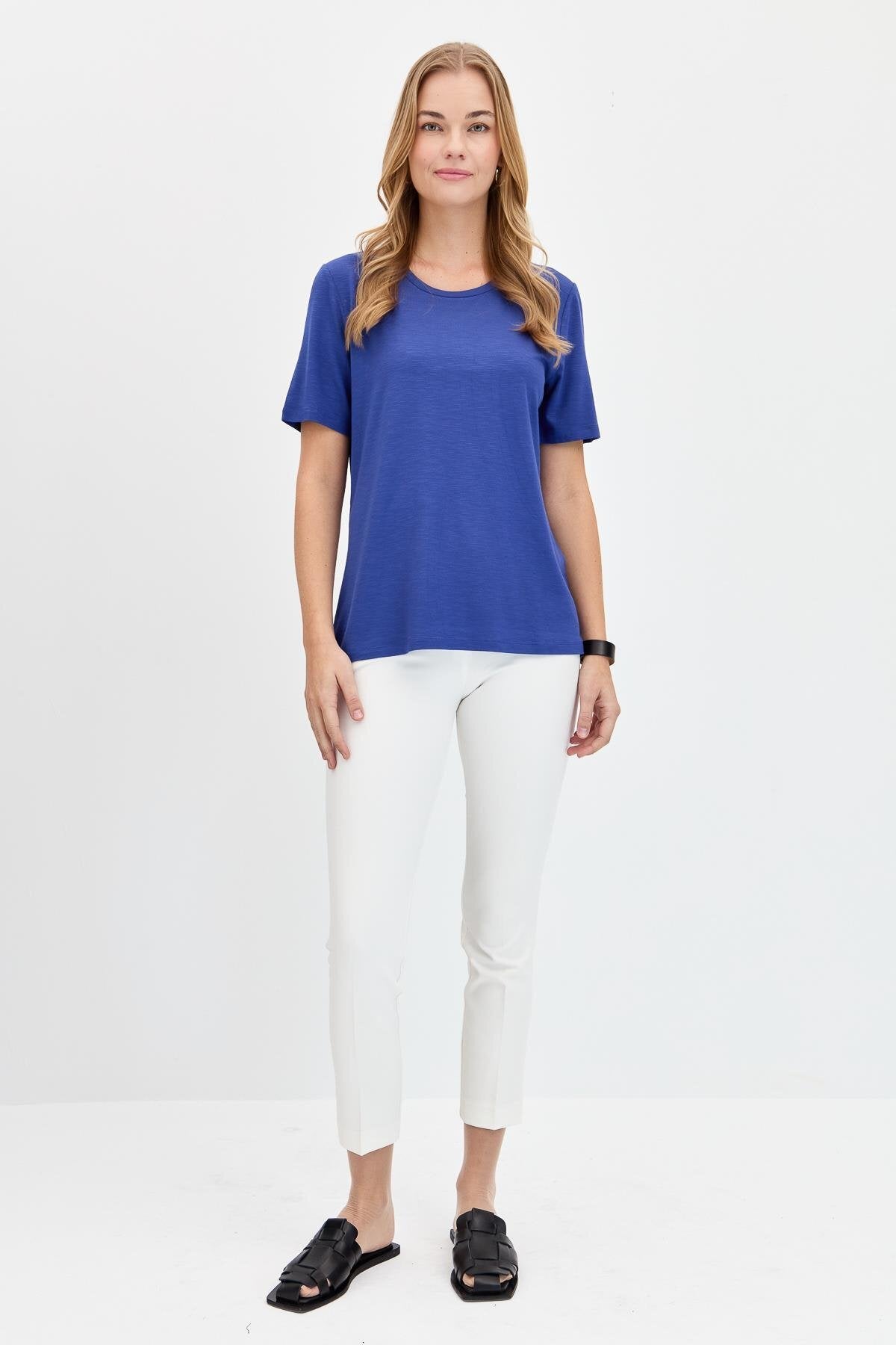 DESEN TRİKO Oversize Minimalist Yuvarlak Yaka Kadın T-Shirt - Kısa Kol