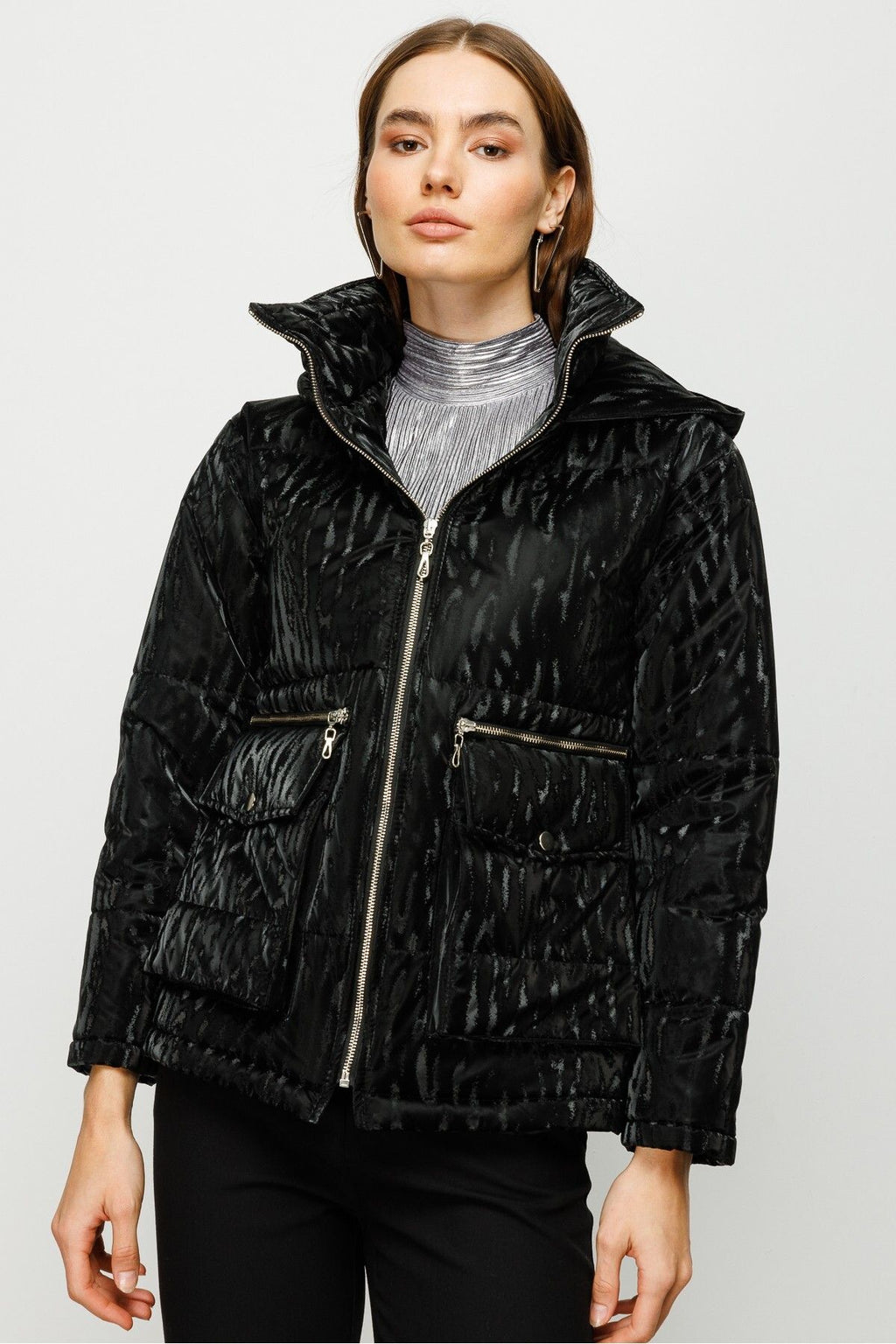 Ekol Oversize Kapüşonlu Minimalist Kadın Kışlık Mont