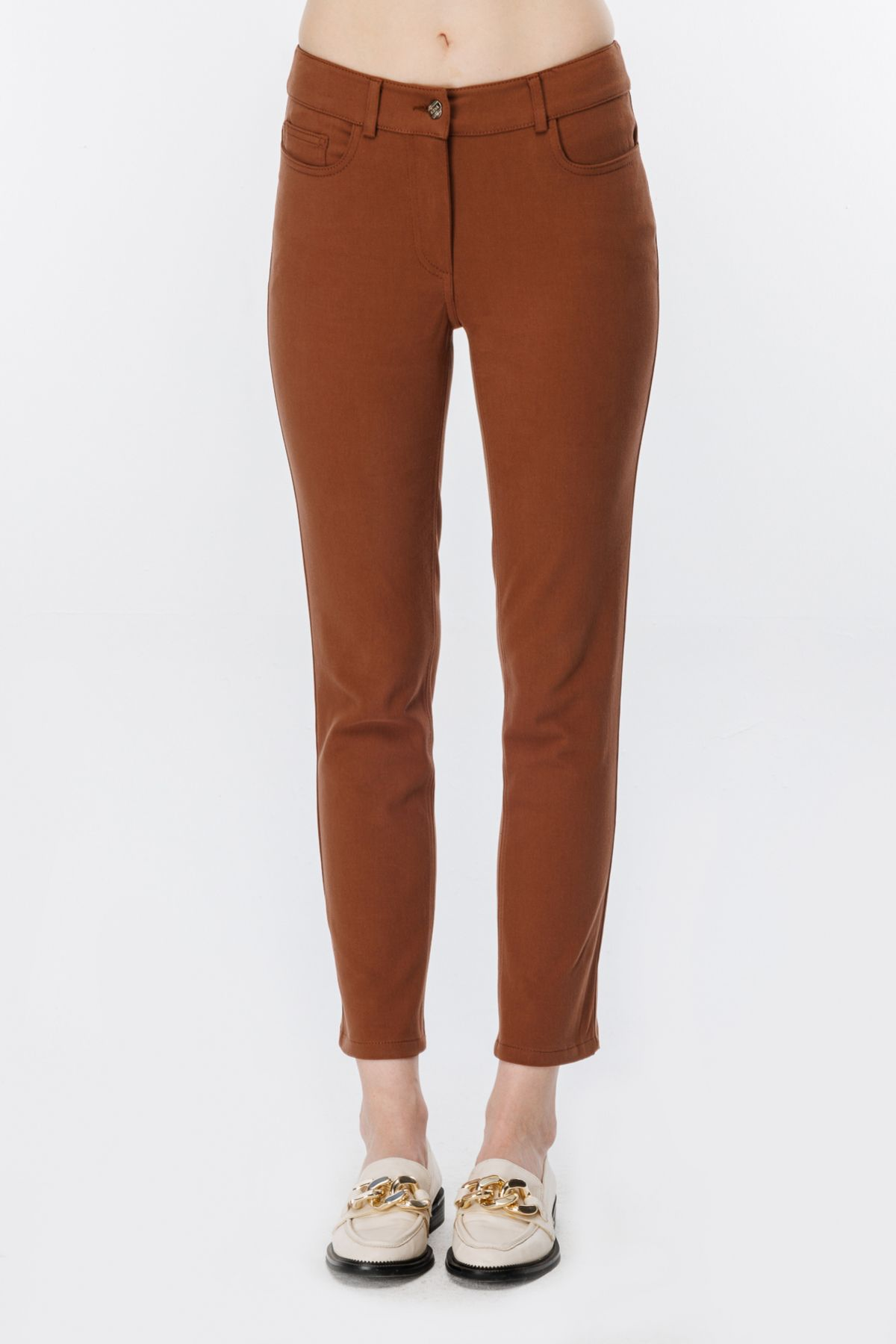 Ekol Kadın Crop Pantolon: Minimalist, Günlük Şıklık Translation missing: tr.content.product_image_secondary