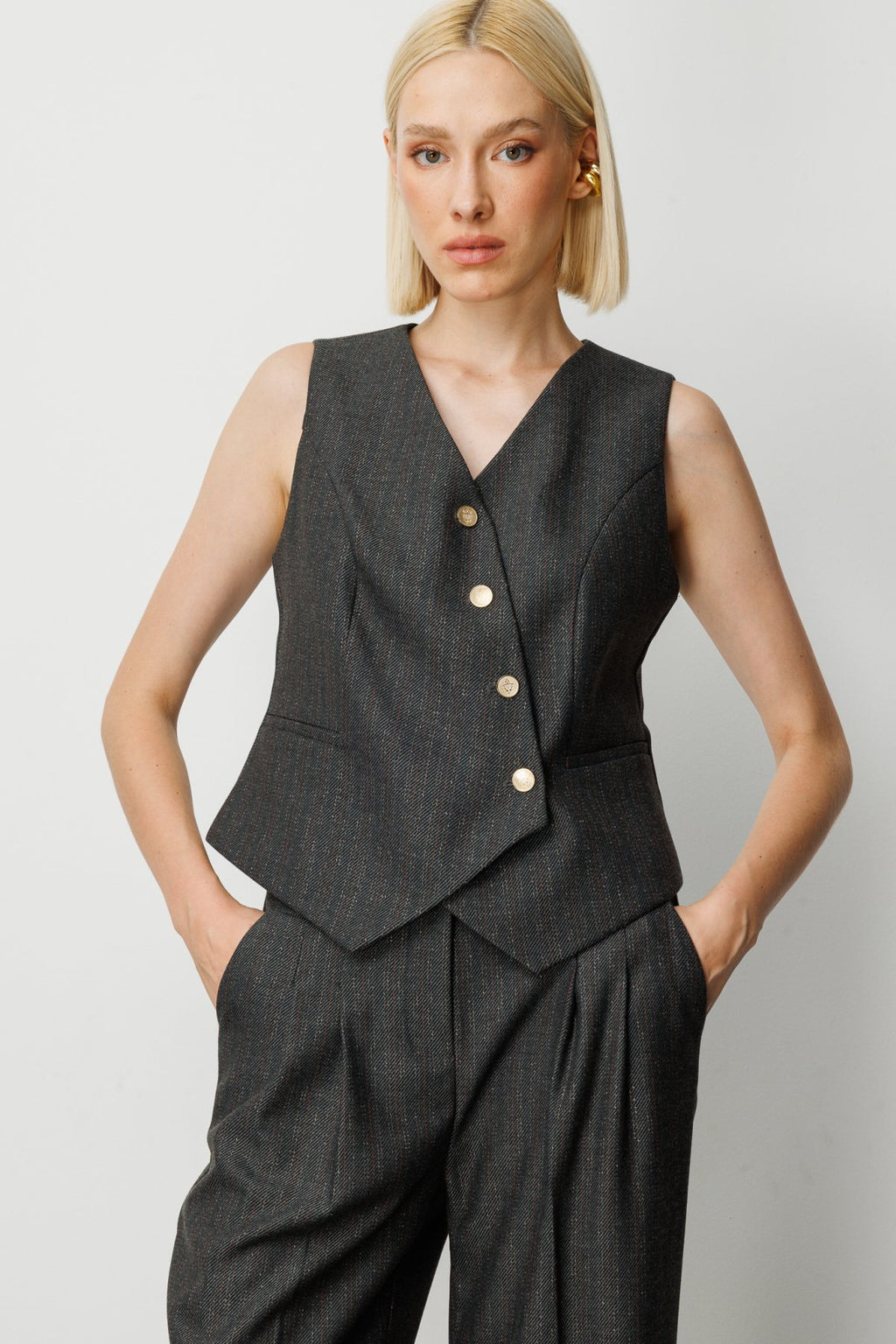 Ekol Minimalist V Yaka Kolsuz Crop Yelek - Günlük & İş Kombinleri İçin