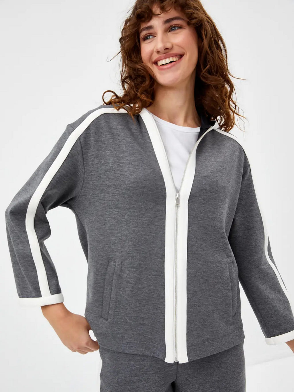 Faik Sönmez Oversize Kapüşonlu Kadın Pijama Takımı - Rahat ve Şık