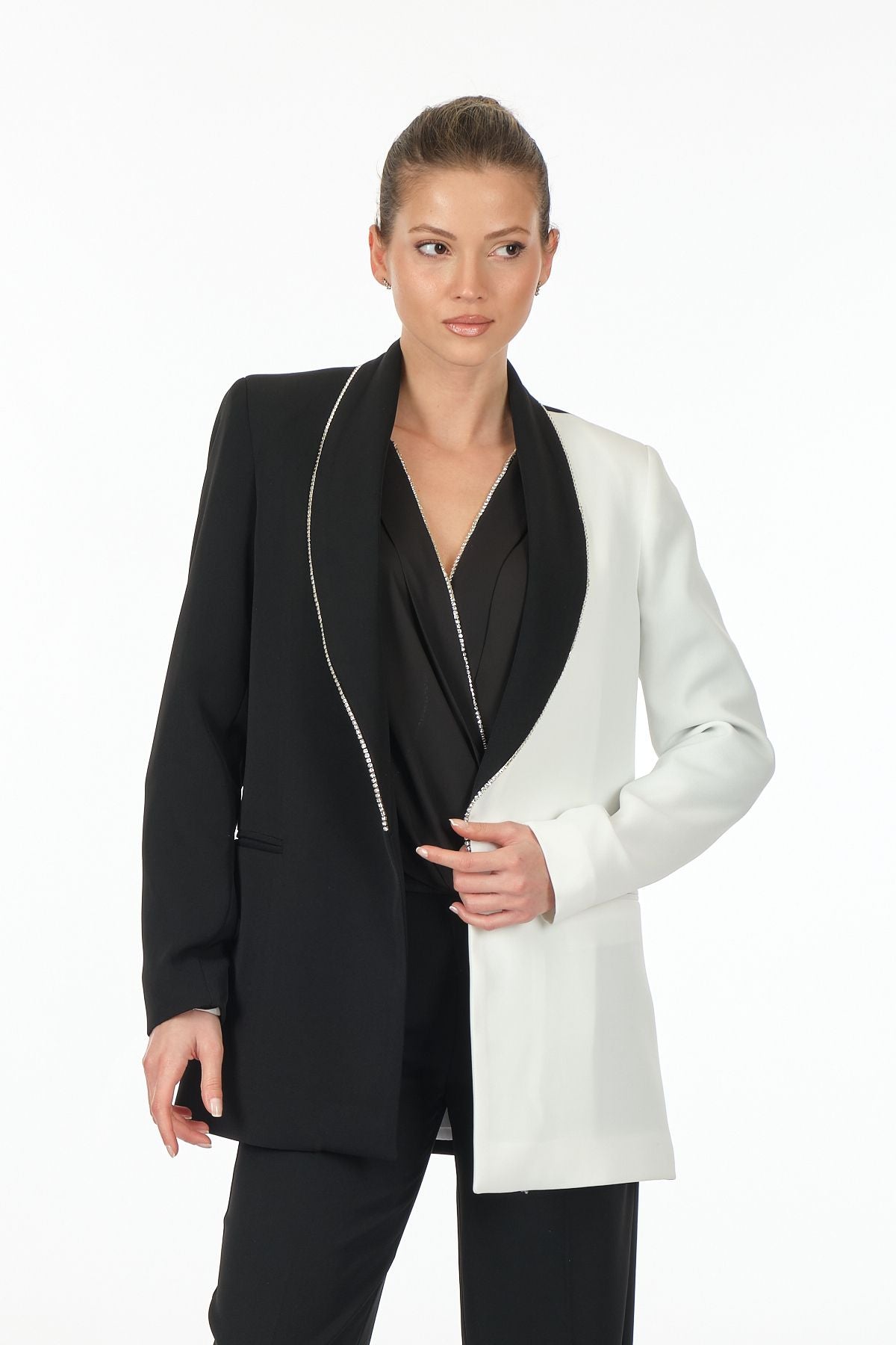 Explosion Minimalist Oversize Midi Kadın Ceket - Siyah Beyaz Translation missing: tr.content.product_image_main