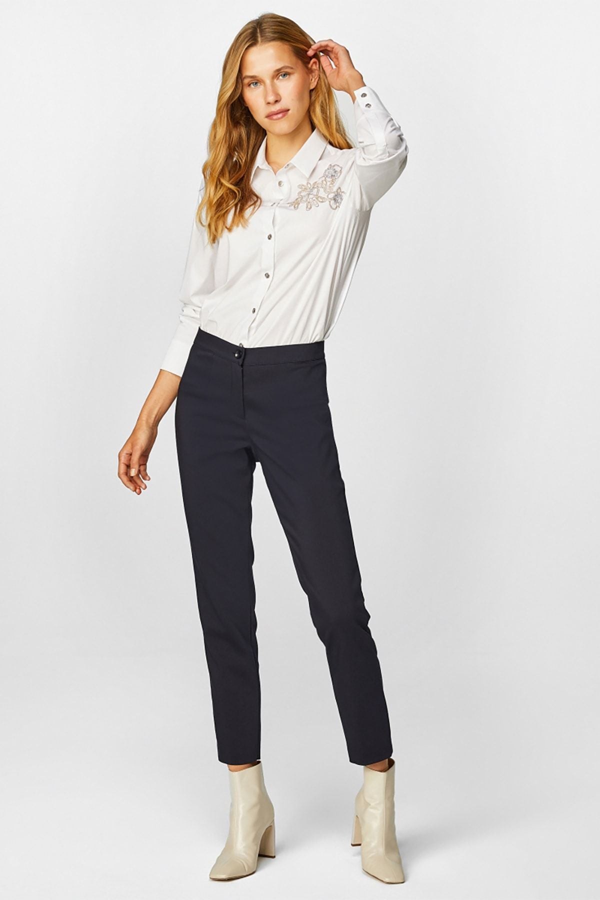Faik Sönmez Minimalist Slim Fit Midi Kadın Pantolon - Günlük & İş Translation missing: tr.content.product_image_secondary