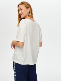 Faik Sönmez Kadın Önü Nazar Boncuğu Baskılı Yuvarlak Yaka Pamuklu T-Shirt