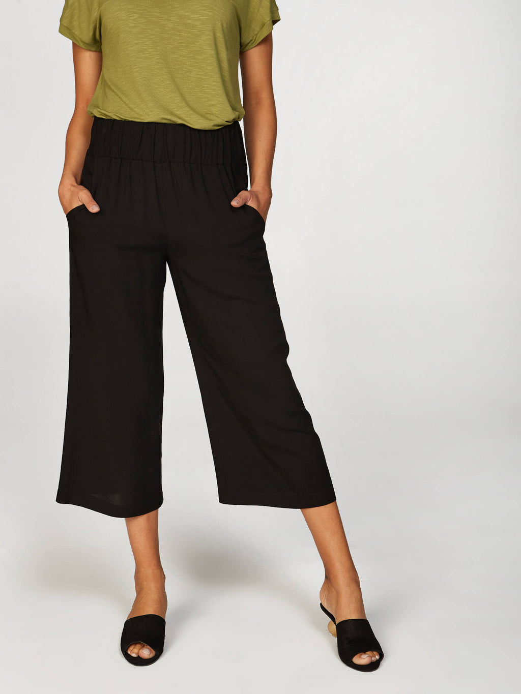 Faik Sönmez Kadın Wide Leg Viskon Kapri 25YB00080