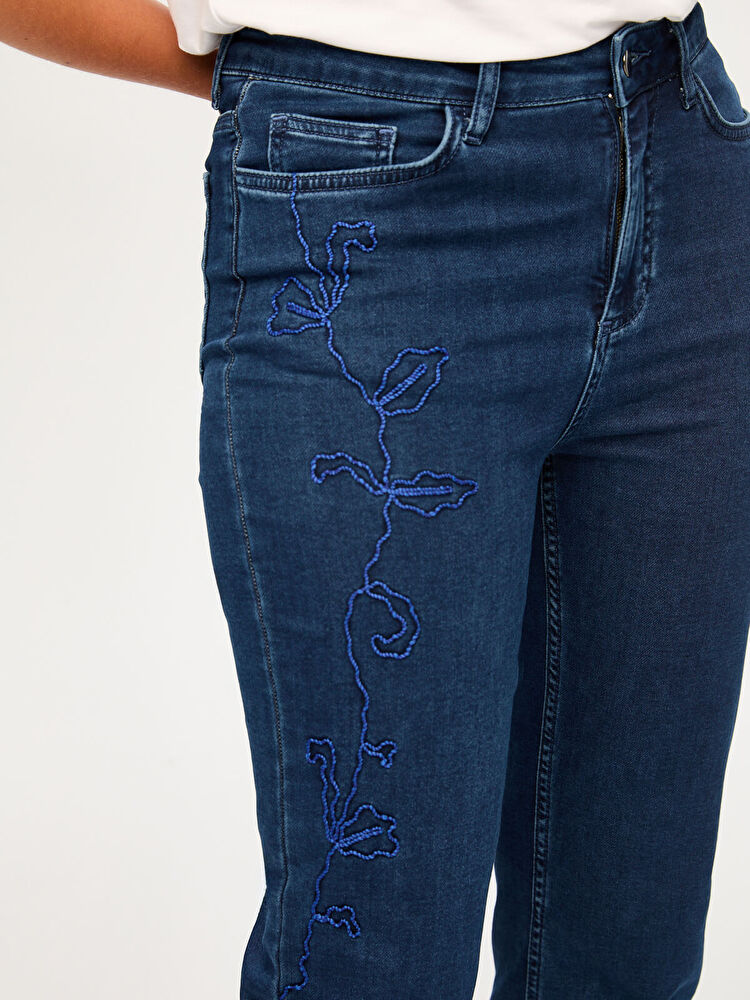 Faik Sönmez Yanı Nakış Detaylı Slım Fıt Jean Capri US26JCP005