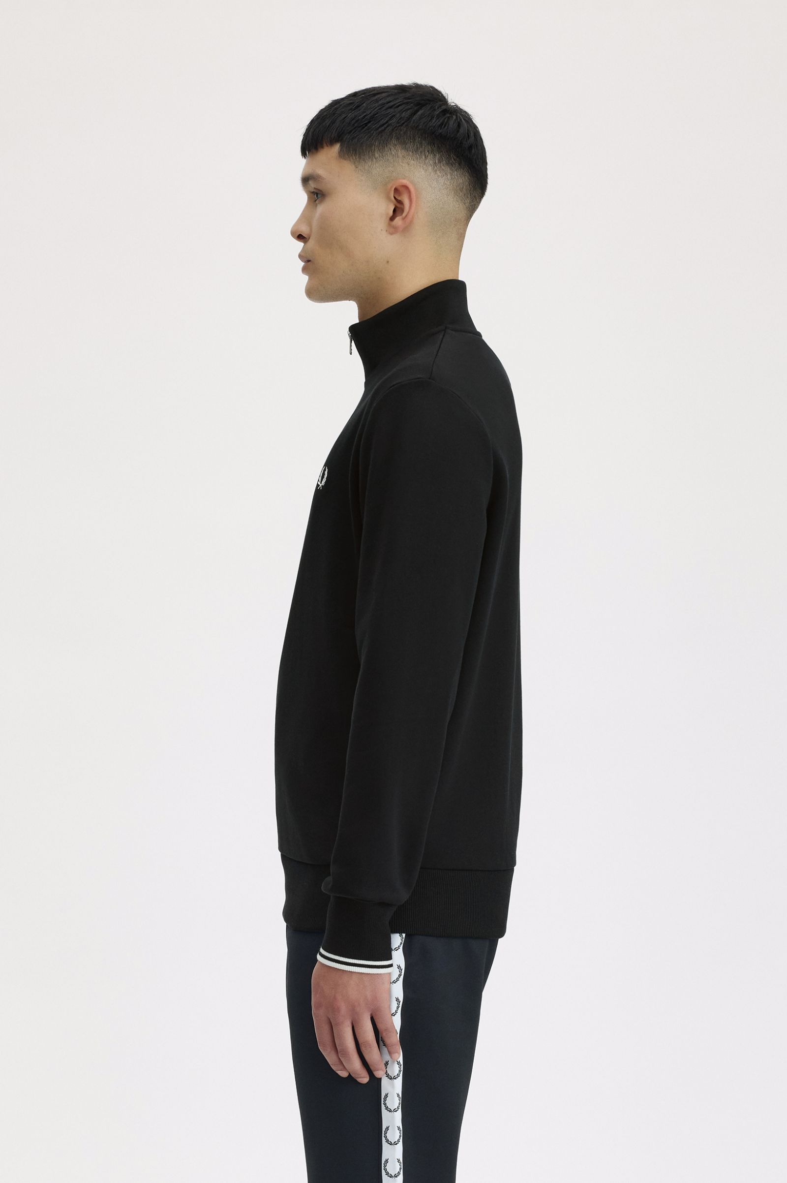 Fred Perry Erkek Sweatshirt M3574-102 Translation missing: tr.content.product_image_secondary