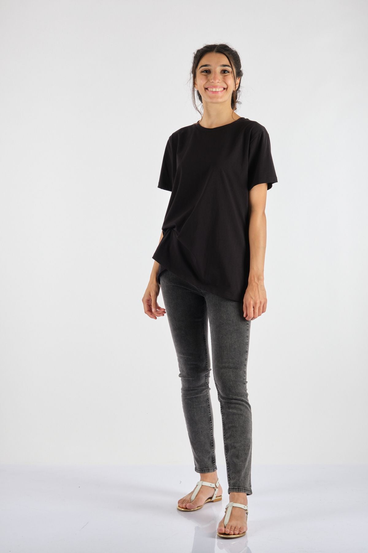 Garmenty Oversize Minimalist Kadın T-Shirt - Kısa Kol, Yuvarlak Yaka Translation missing: tr.content.product_image_main