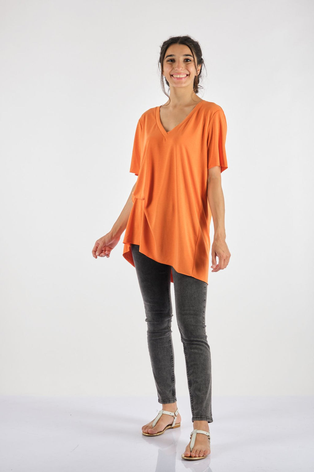 Garmenty Oversize V Yaka Midi T-Shirt - Günlük Şıklık
