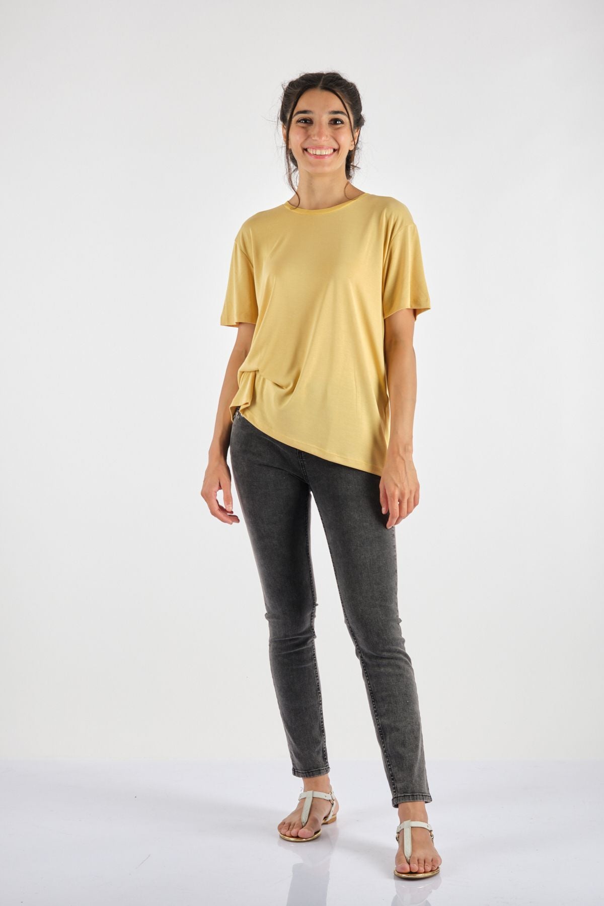 Garmenty Oversize Yuvarlak Yaka Kısa Kol Minimalist Kadın T-Shirt - Günlük Stil Translation missing: tr.content.product_image_main