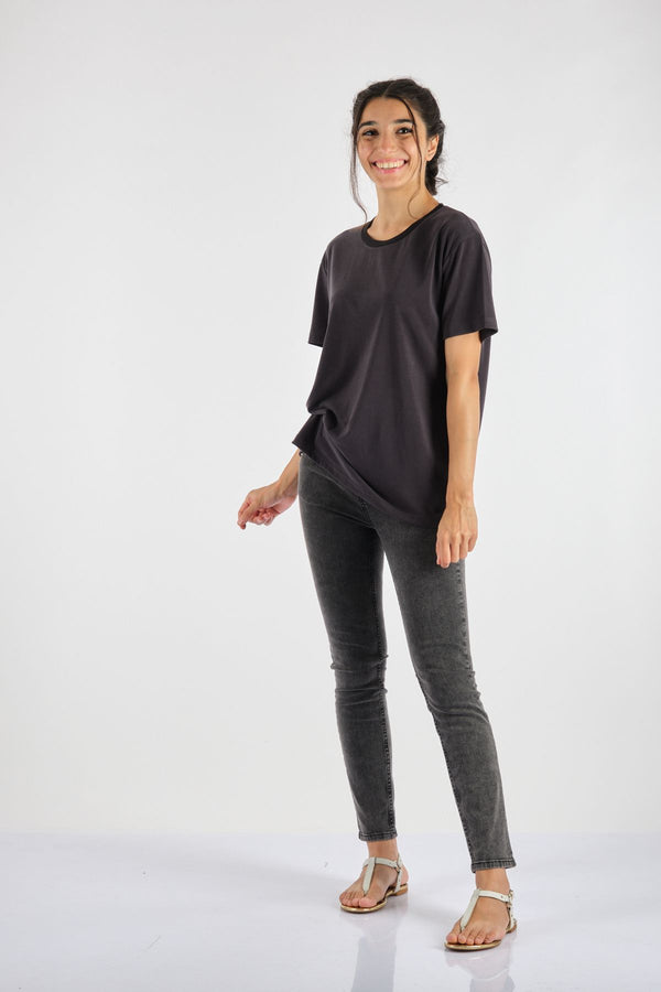 Garmenty Oversize Yuvarlak Yaka Kısa Kol Minimalist Kadın T-Shirt - Günlük Stil