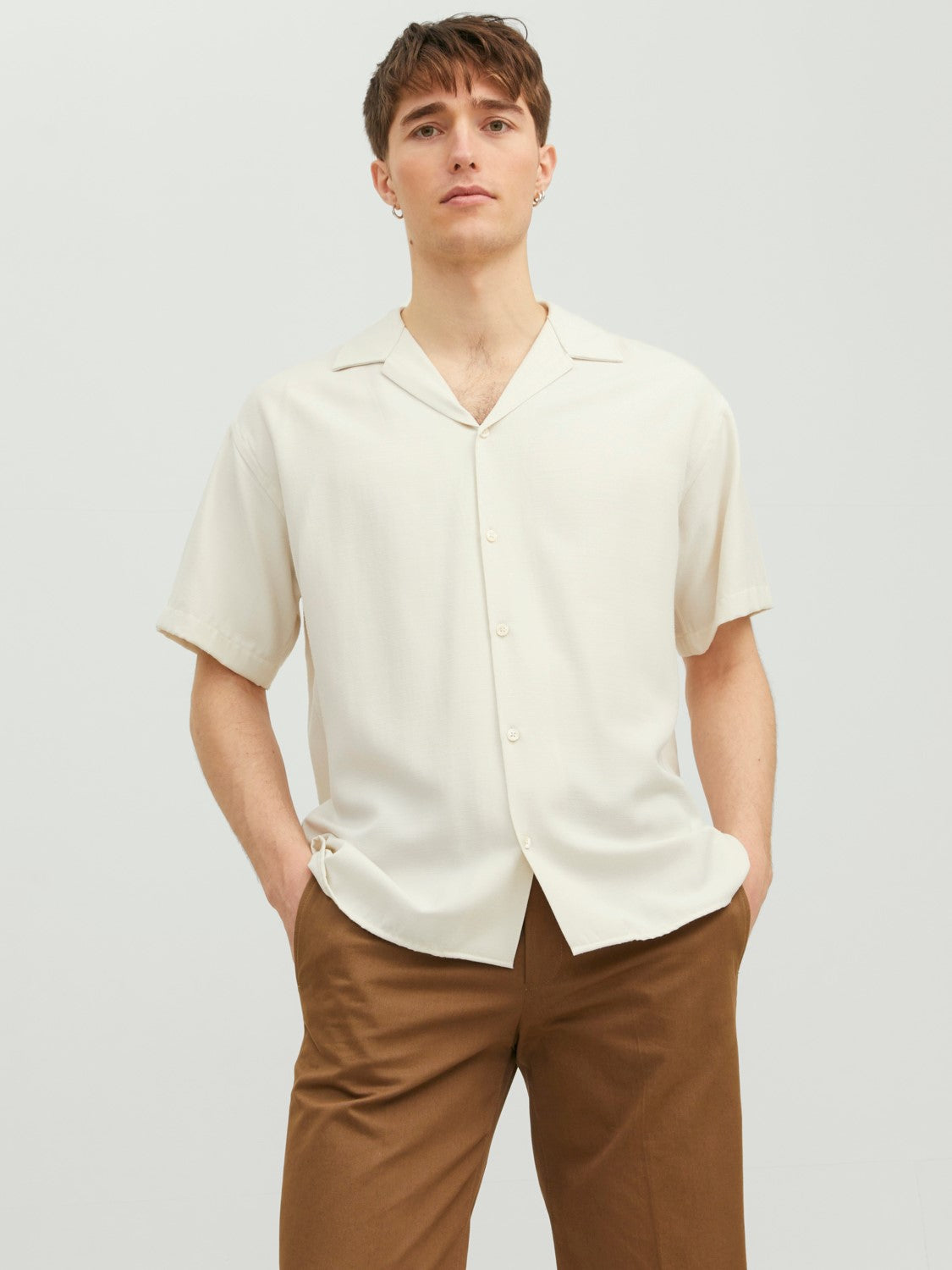 Jack&Jones Oversize Minimalist Kısa Kol Erkek Gömleği Translation missing: tr.content.product_image_main