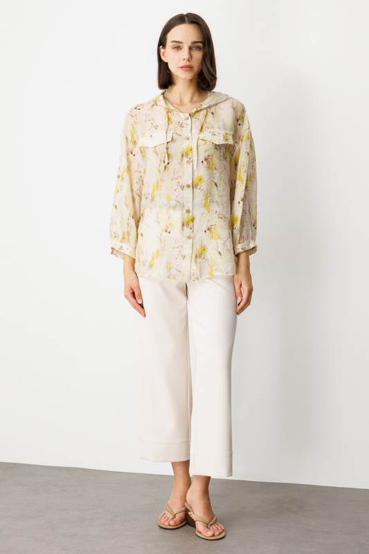 On Oversize Kapüşonlu Çiçekli Kadın Gömlek - Minimalist Stil - 3/4 Kol