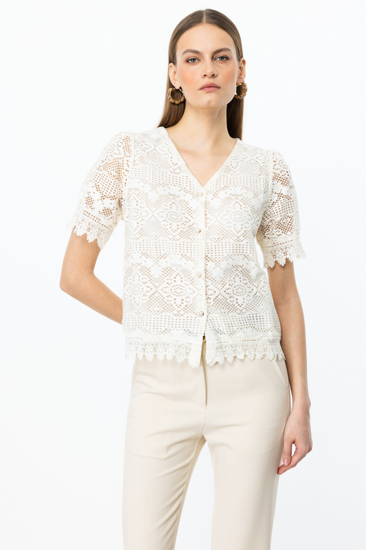 On Kadın V Yaka Kısa Kol Dantel Hırka - Minimalist Tarz