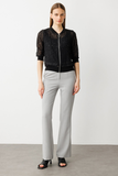 On Minimalist 3/4 Kol Fermuarlı Crop Hırka - Şık ve Rahat