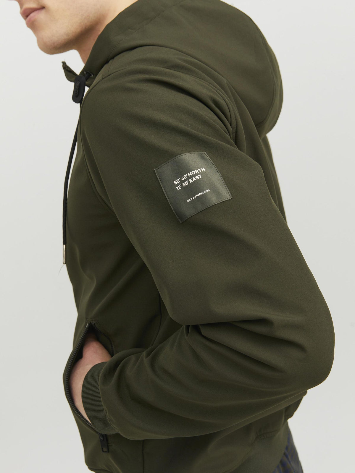 Jack&Jones Erkek Kapüşonlu Fermuarlı Cepli Standart Kalıp Polyester Ceket