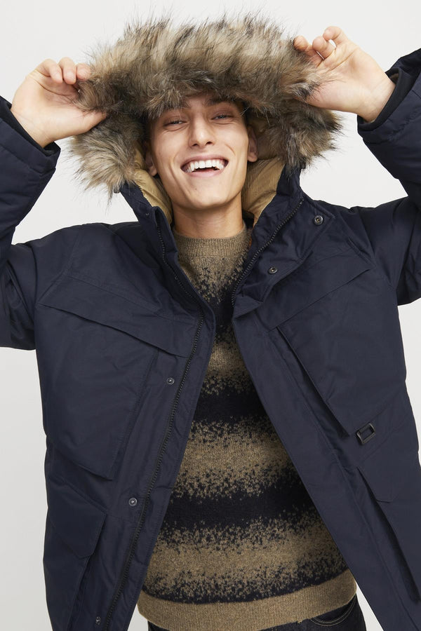 Jack&Jones Erkek Oversize Kapüşonlu Kışlık Mont - Sıcak ve Şık!