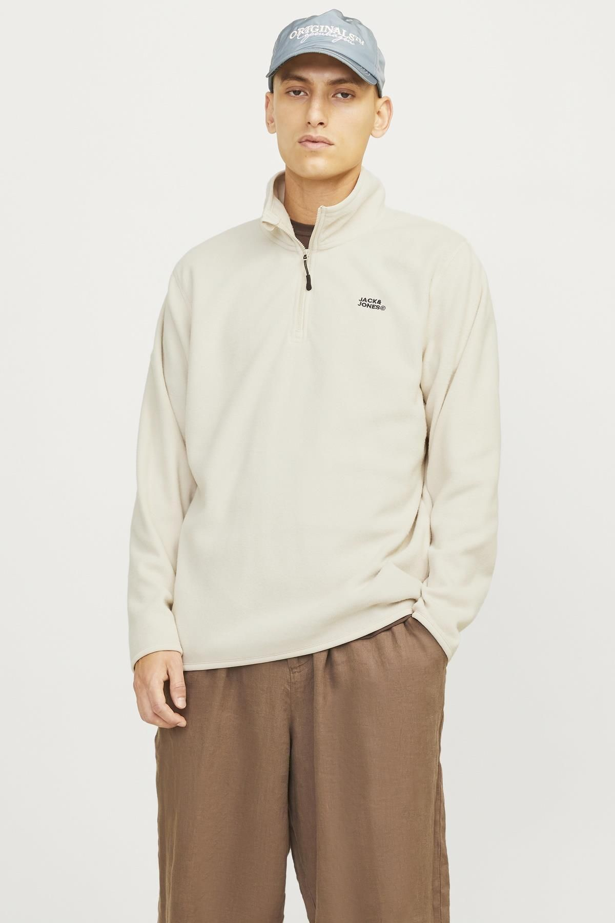 Jack&Jones Minimalist Yarım Fermuarlı Uzun Kol Erkek Sweatshirt - Oversize Translation missing: tr.content.product_image_main