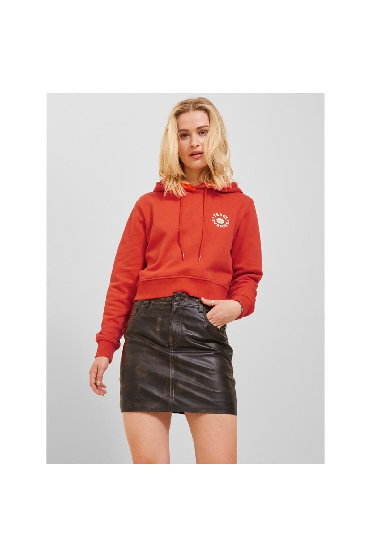 Jack&Jones JJXX Kadın Oversize Crop Kapüşonlu Sweatshirt - Minimalist Stil Translation missing: tr.content.product_image_secondary