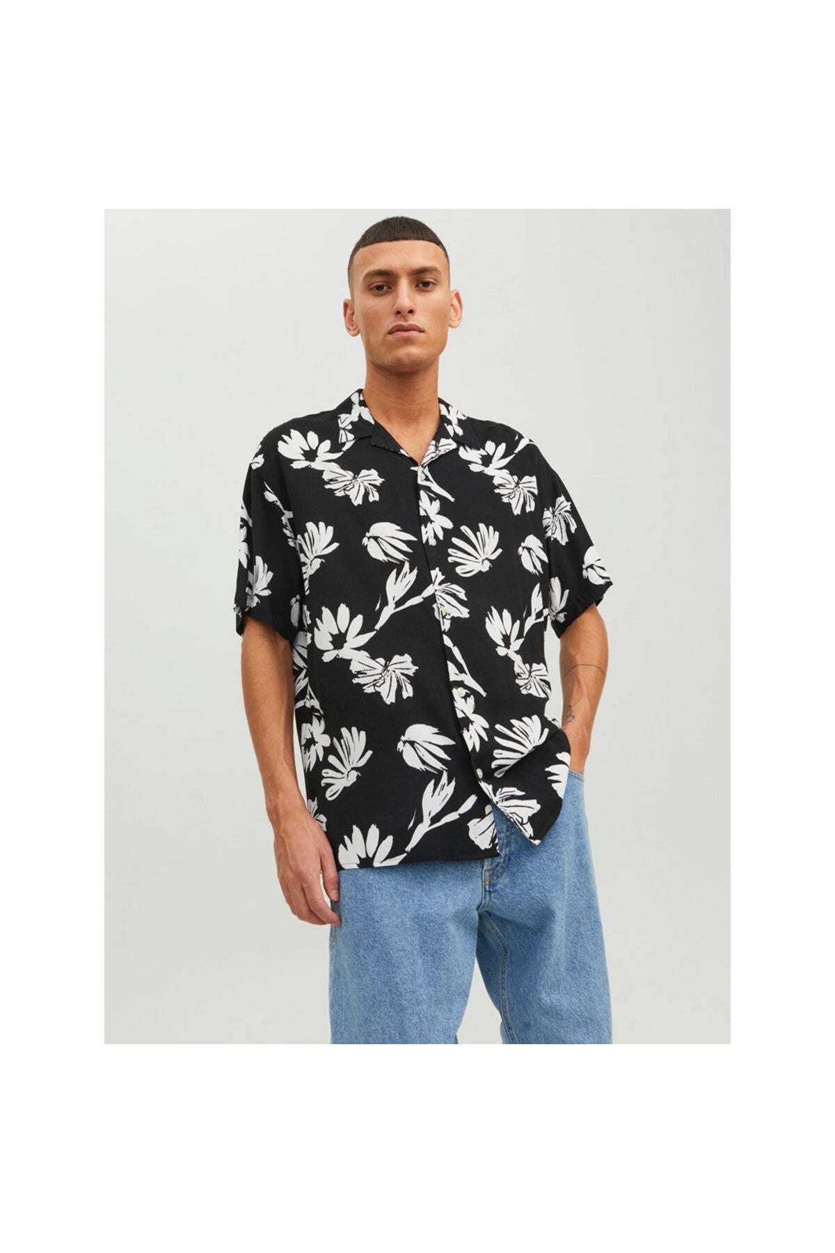 Jack&Jones Oversize Çiçek Desenli Erkek Gömleği - Kısa Kol Translation missing: tr.content.product_image_secondary