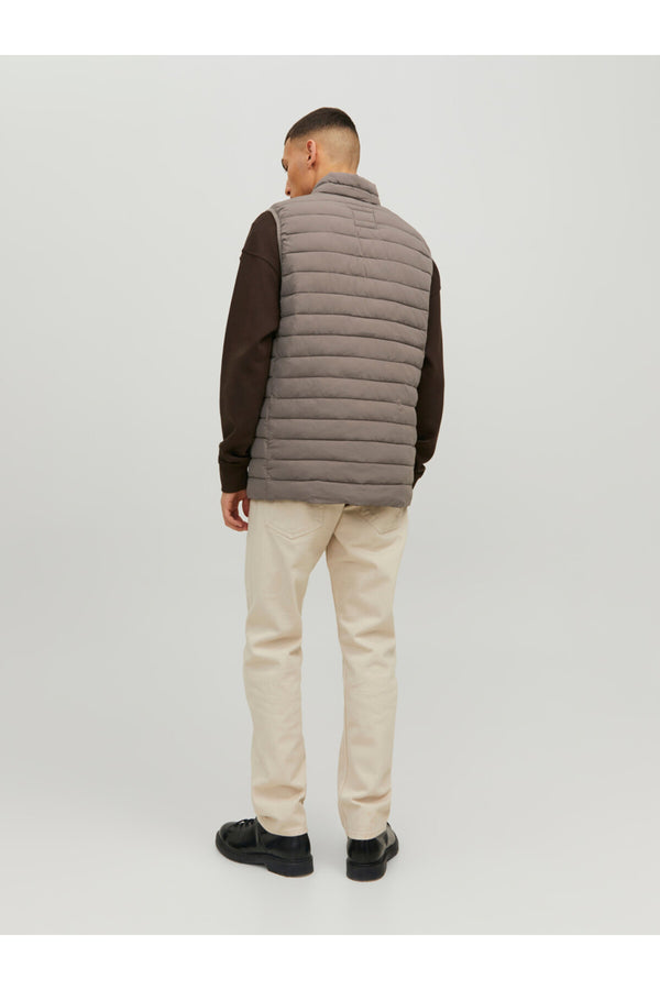 Jack&Jones Oversize Fermuarlı Yaka Erkek Yelek - Minimalist Tarz