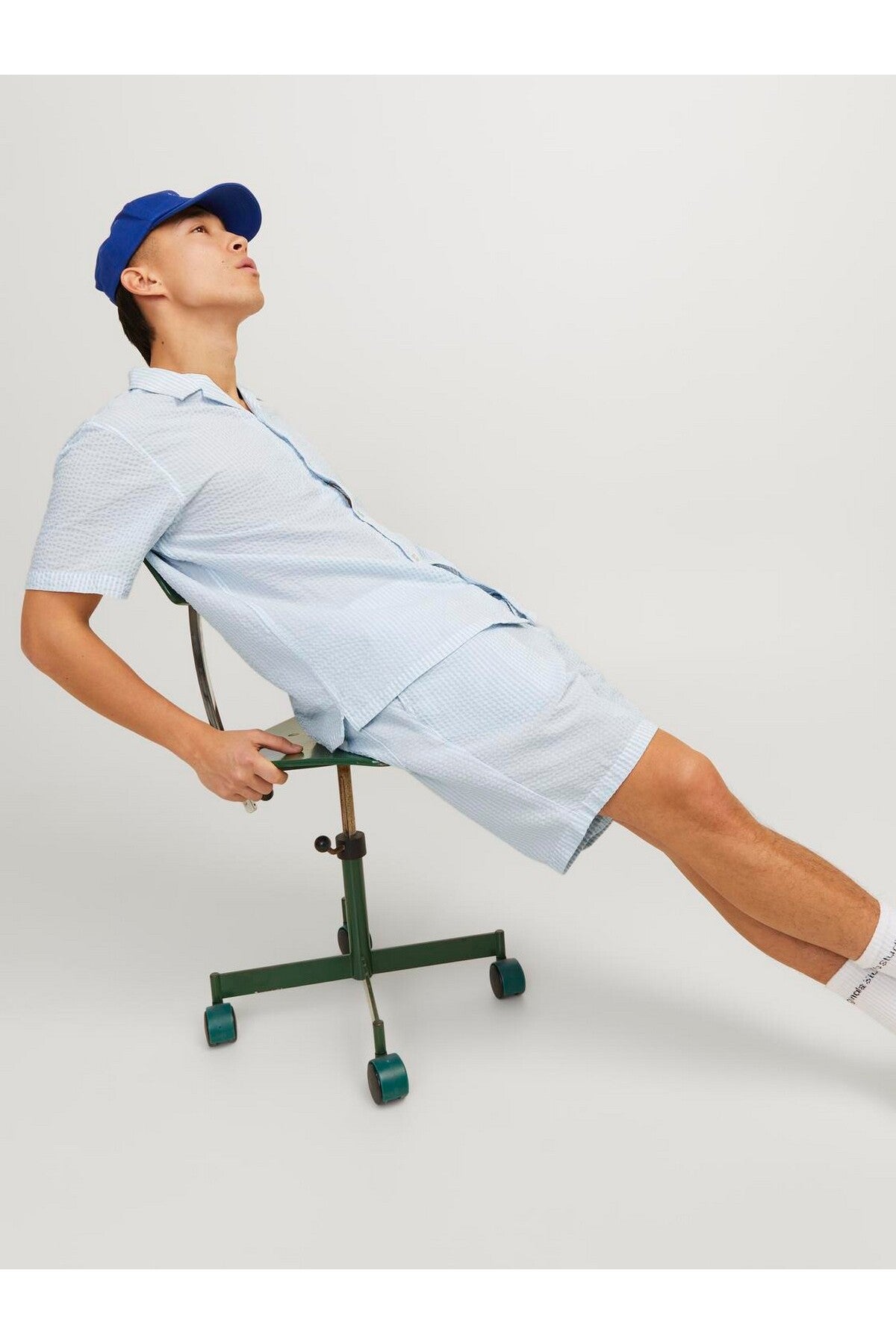 Jack&Jones Oversize Kısa Kol Çizgili Erkek Gömlek - Minimalist